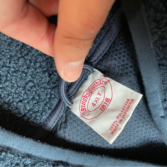 Brooks Brothers Navy Sherpa Vest - Picture 3 of 3